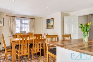 Photo 19- click for photo gallery